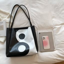 image-Women's Fashion Simple Underarm Large Capacity Shoulder Bag