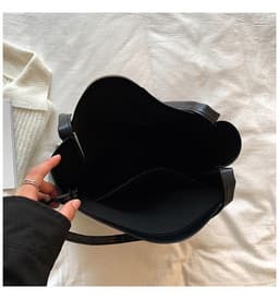 image-Women's Fashion Simple Underarm Large Capacity Shoulder Bag