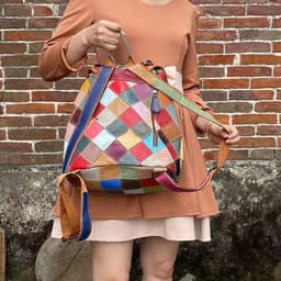 image-Women's Fashion Casual Rhombus Color Matching Leather Backpack