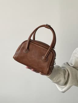 image-Korean Style Niche Maillard Bowling Versatile Casual Ins Handbag Crossbody Bag Women
