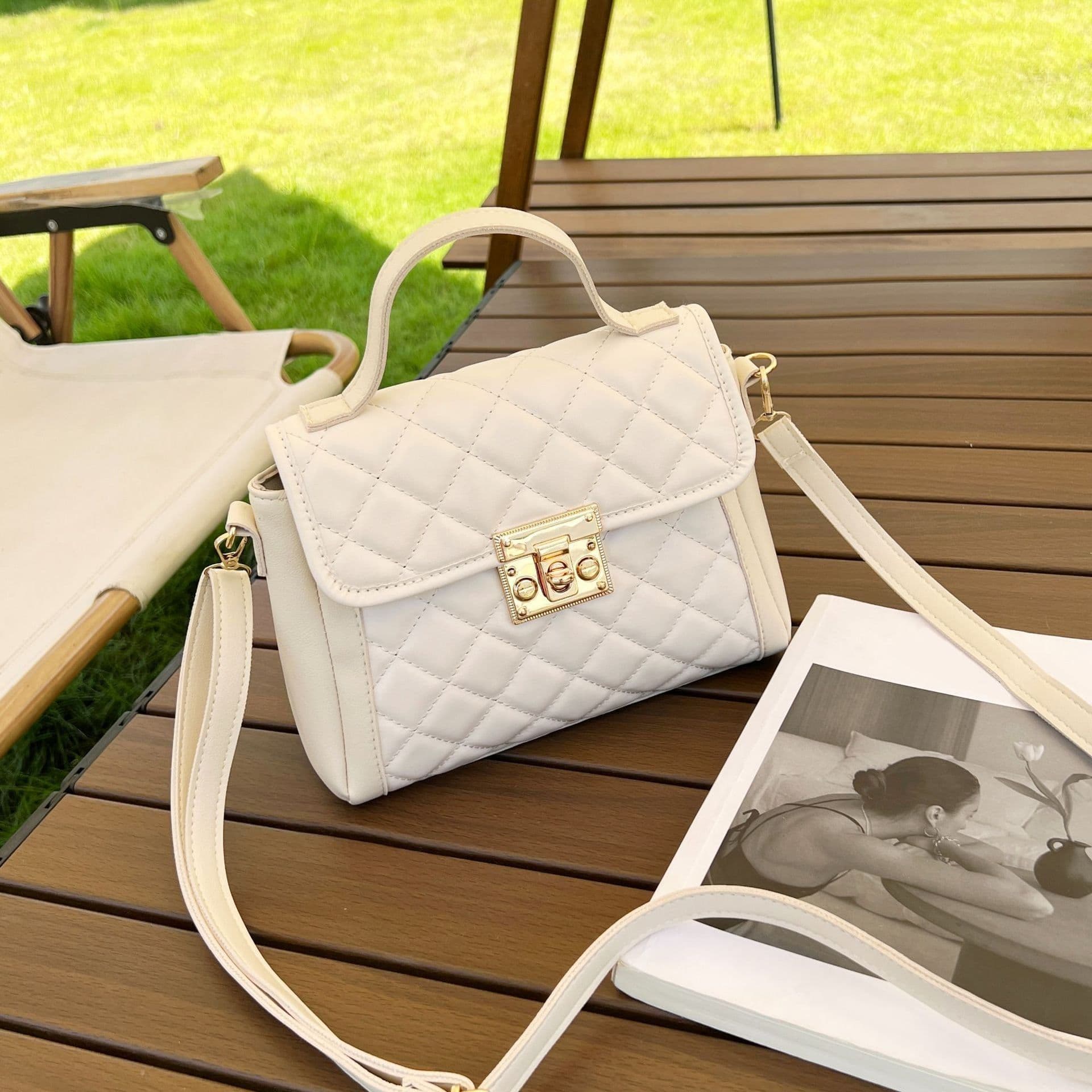 image-Women's Rhombus Crossbody Shoulder Bag Fashion PU Handbag
