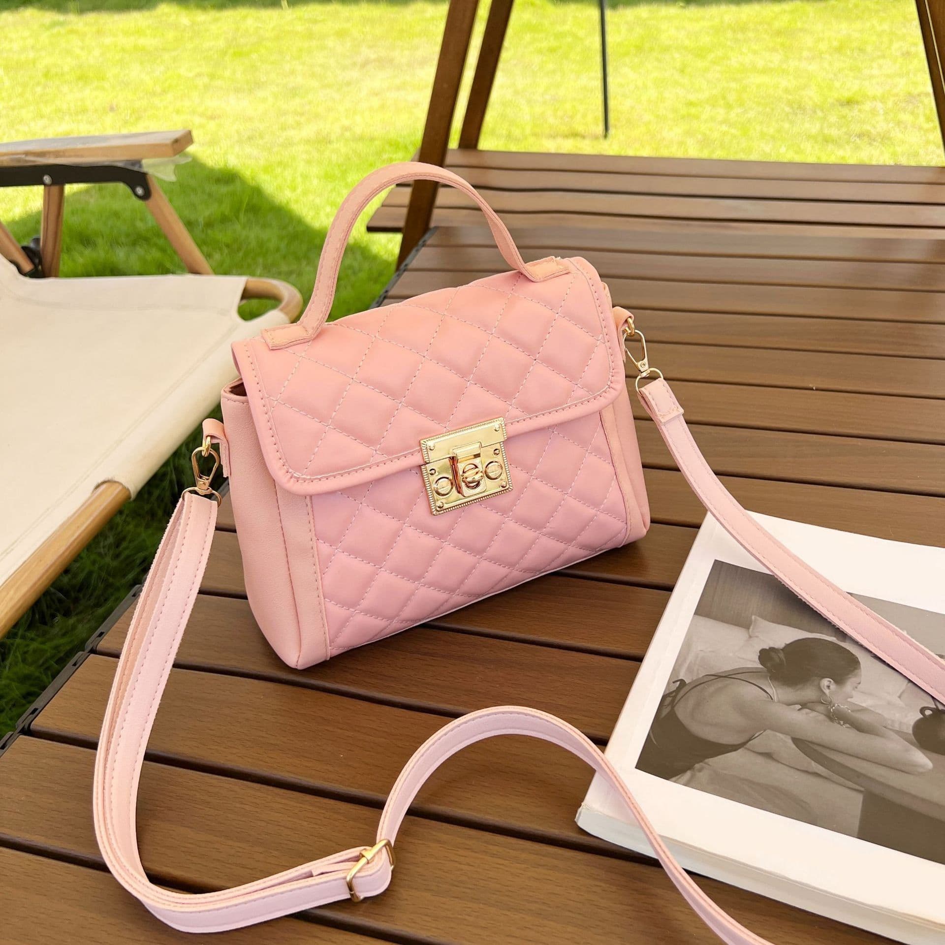 image-Women's Rhombus Crossbody Shoulder Bag Fashion PU Handbag