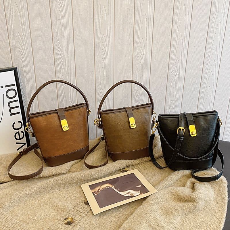 image-Fashion Handbag Women's Retro Simple