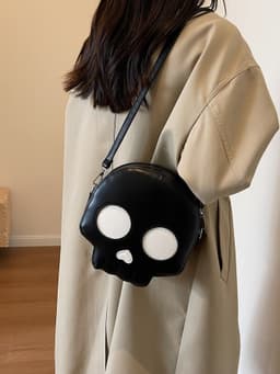 image-Skull Small Round Versatile Halloween Internet Celebrity Shoulder Messenger Bag