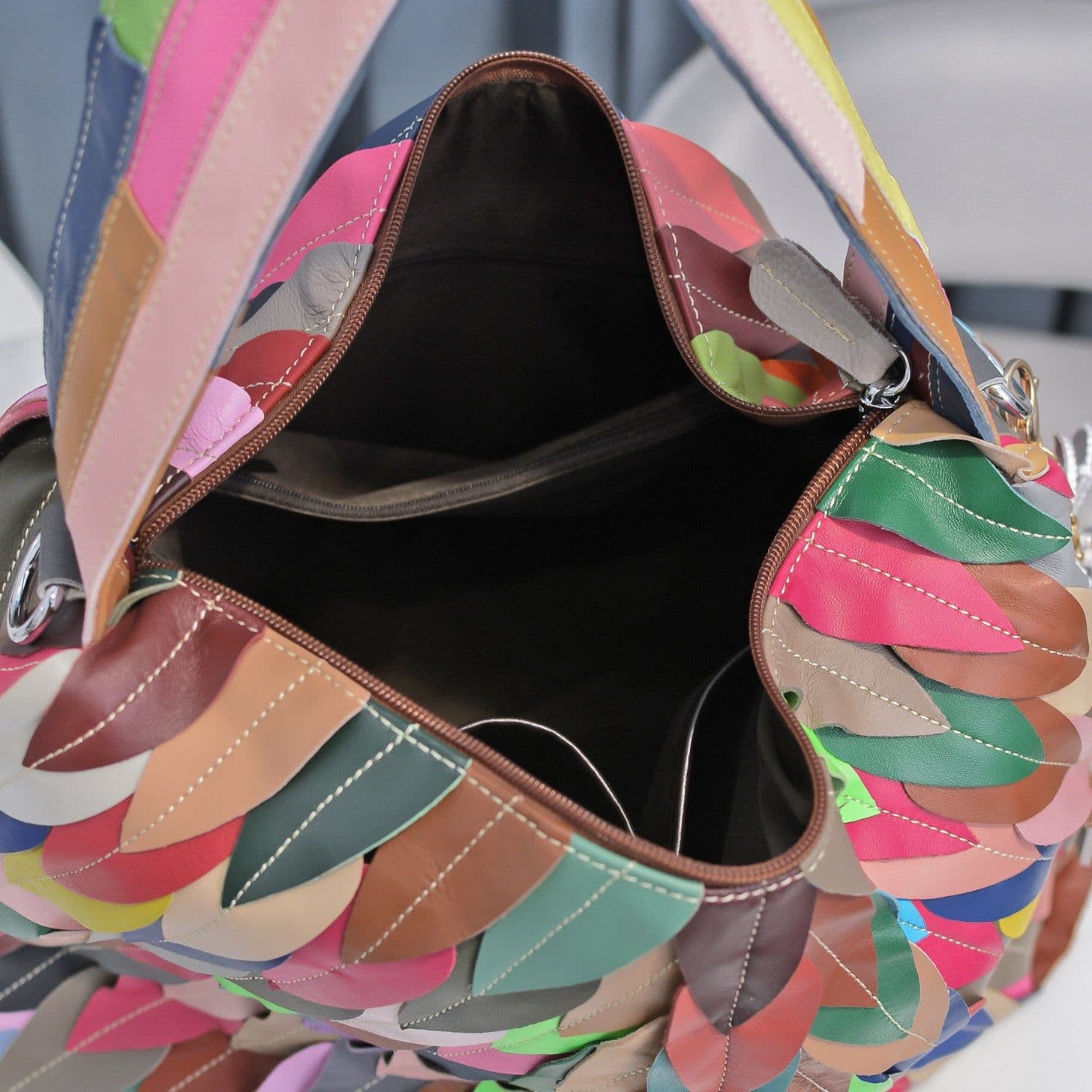 image-Women's Fashion Large Capacity Soft Leather Leaf Stitching Shoulder Bag