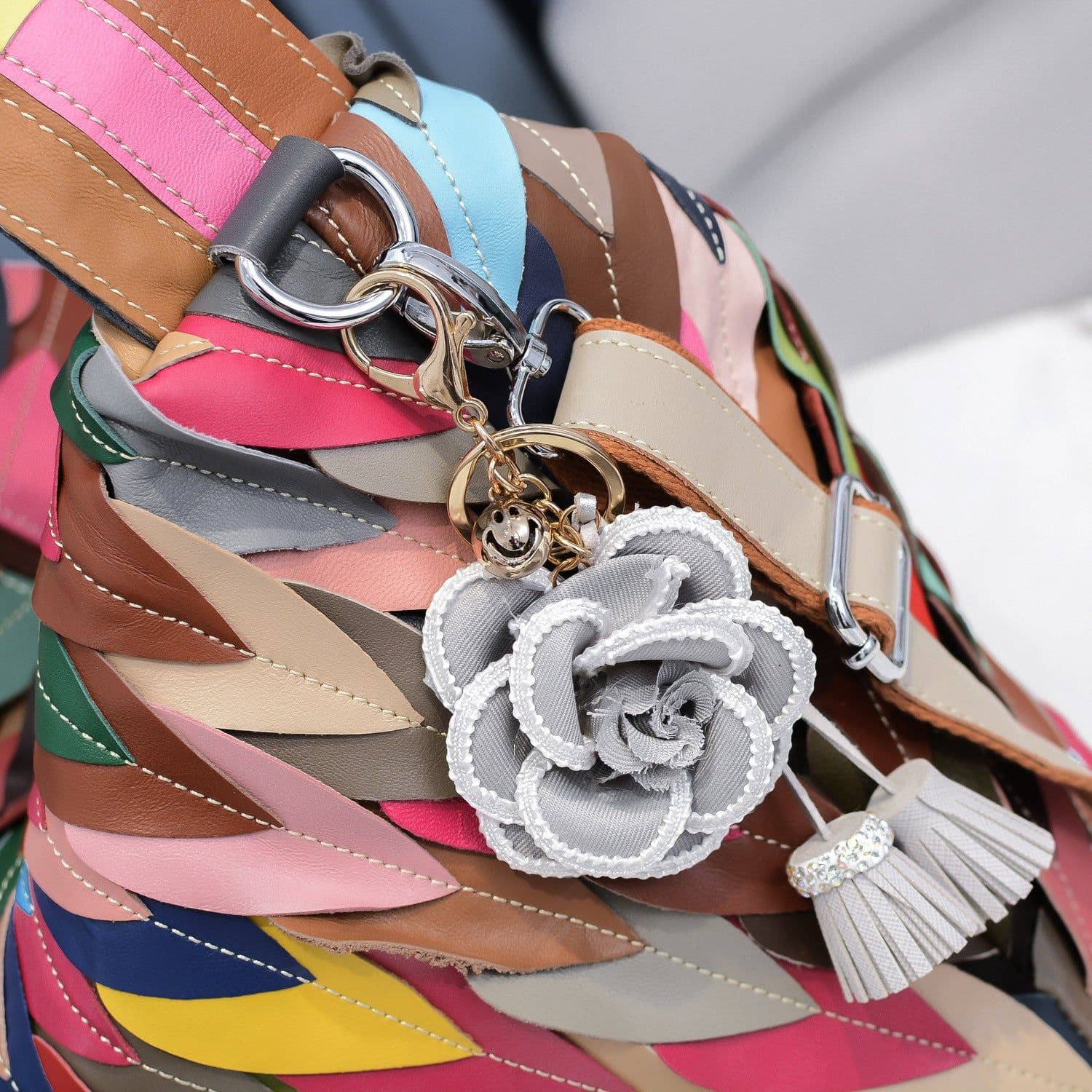 image-Women's Fashion Large Capacity Soft Leather Leaf Stitching Shoulder Bag