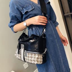 image-Female Houndstooth Contrast Color Large-capacity Crossbody Bag