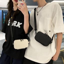 image-Crossbody Japanese Style Simple Couple One-shoulder Bag