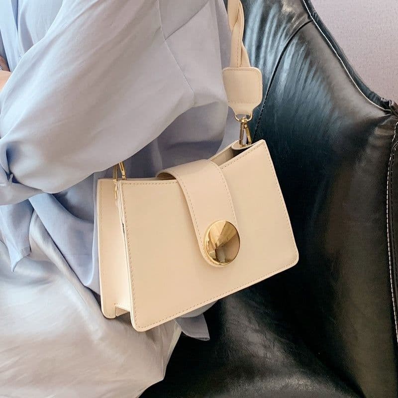 image-Fashionable And Versatile Crossbody Bag For Women