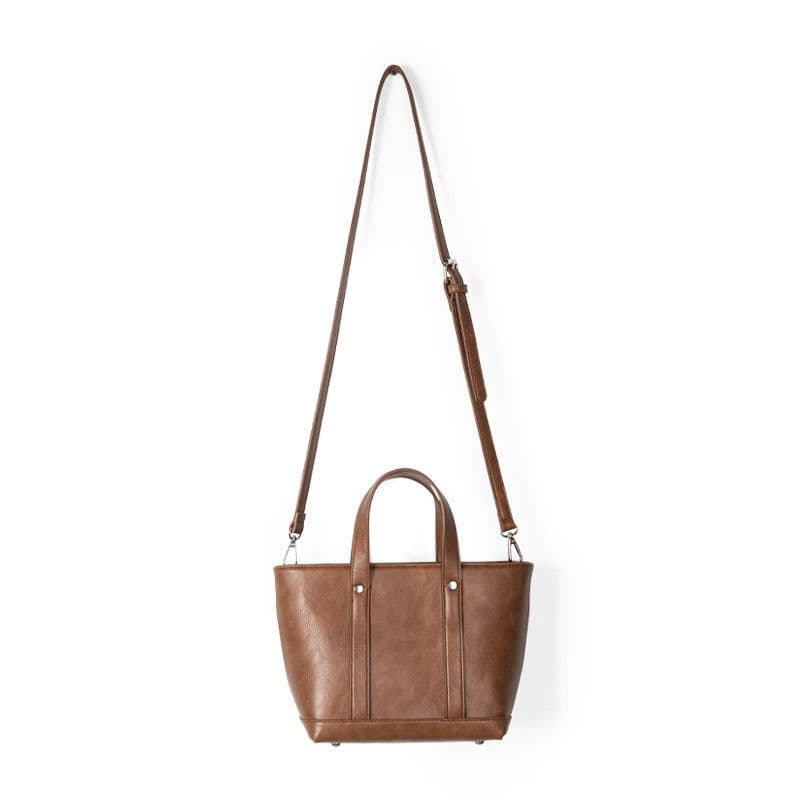 image-Portable Oil Wax Leather Simple Casual Korean Style Large Capacity Bag