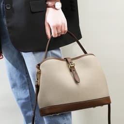 image-Lychee Pattern Large Capacity Contrast Color Single Shoulder Messenger Bag