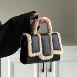 image-Lamb Wool Portable And Fashion Crossbody Bag
