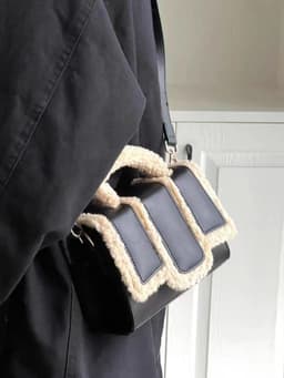 image-Lamb Wool Portable And Fashion Crossbody Bag