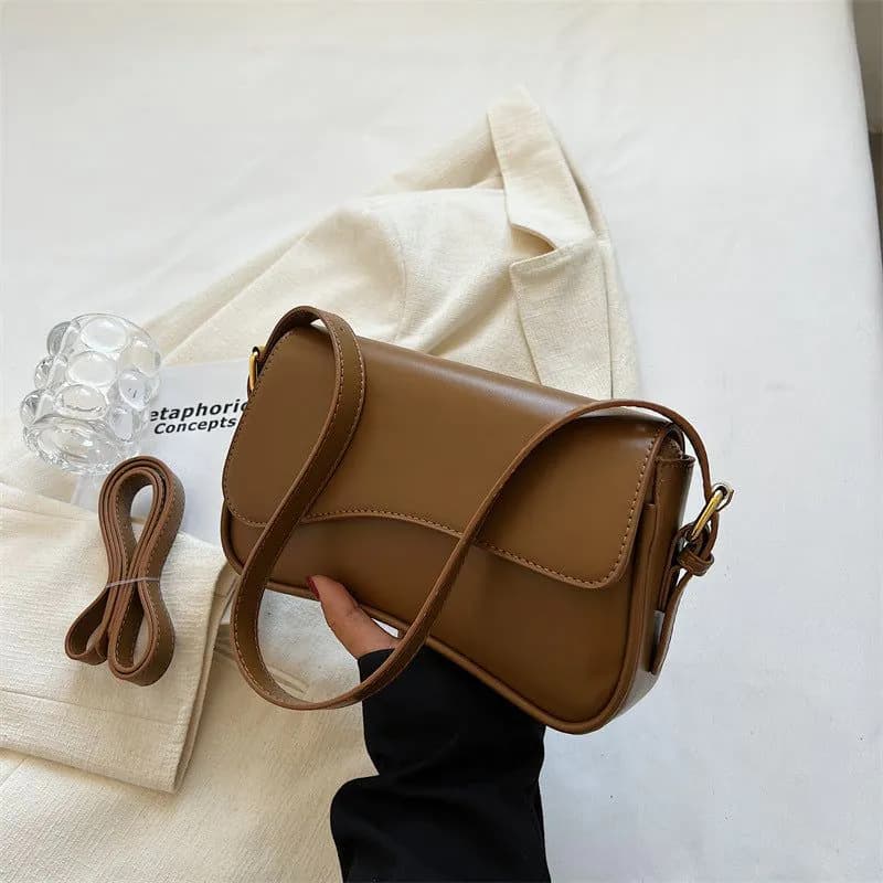 image-Fashion Simple New Flip Magnetic Buckle Shoulder Bag