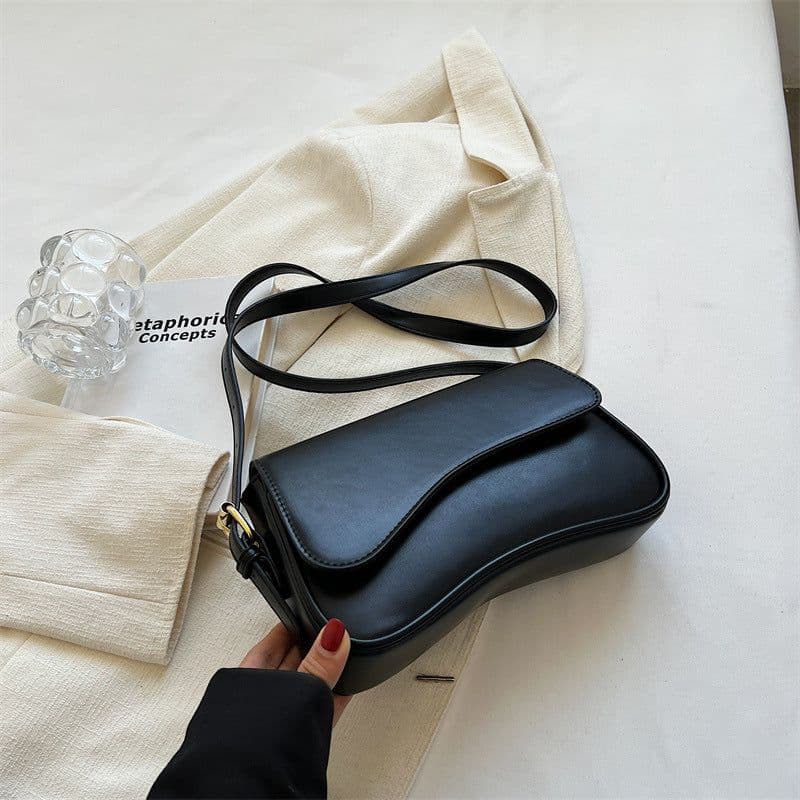 image-Fashion Simple New Flip Magnetic Buckle Shoulder Bag