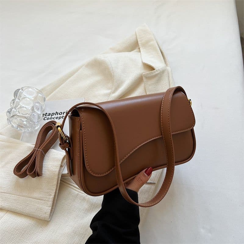 image-Fashion Simple New Flip Magnetic Buckle Shoulder Bag