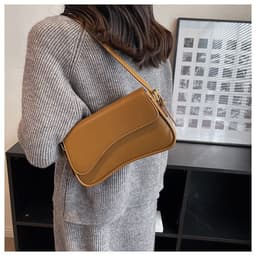image-Fashion Simple New Flip Magnetic Buckle Shoulder Bag