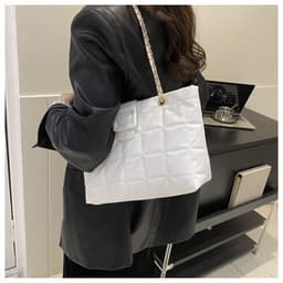 image-Women Shoulder Bags New Trendy Chic Chanel-style Rhombus Chain Bag
