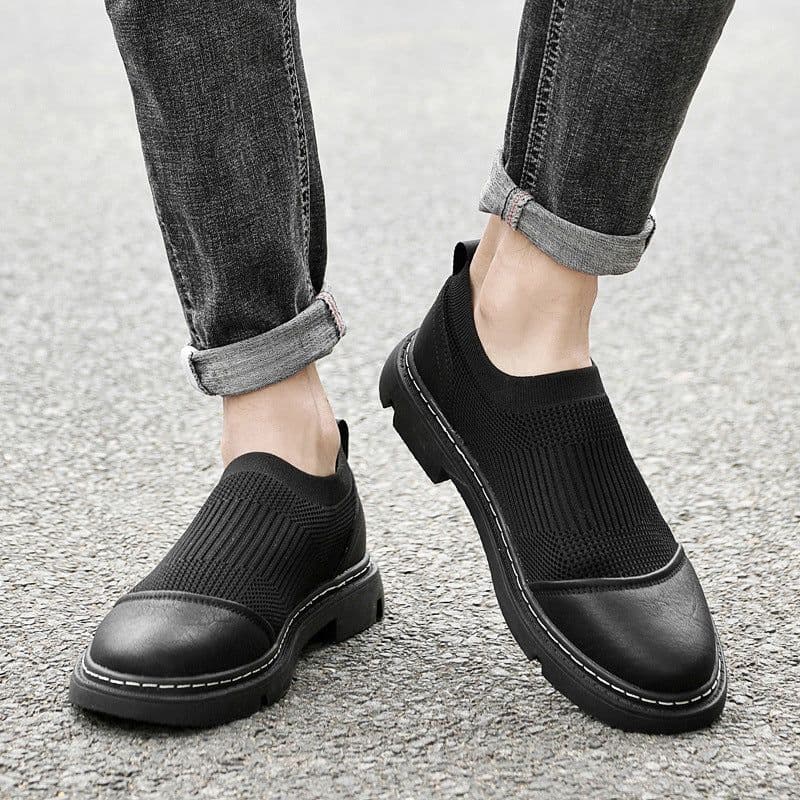 image-Rubber Cowhide Wear-resistant Round Toe Low-top Black Loafers
