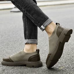 image-Rubber Cowhide Wear-resistant Round Toe Low-top Black Loafers