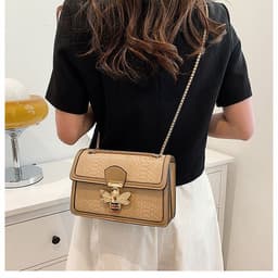 image-Fashionable Stylish Chain Shoulder Trendy Retro Messenger Bag