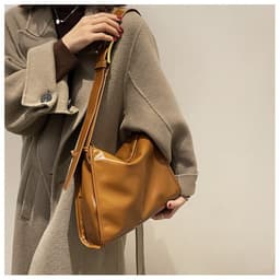 image-New Retro Large Capacity Tote Commuter Crossbody Bag