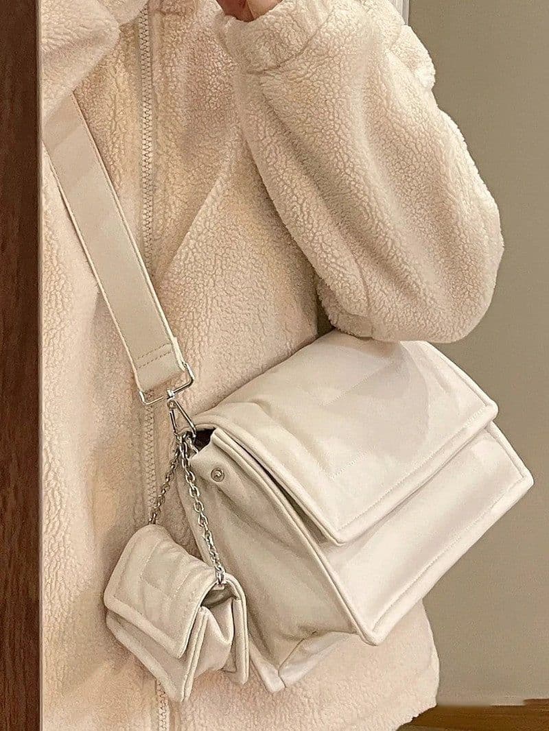 image-Large Capacity Stacked Shoulder Crossbody Underarm Sports Bag