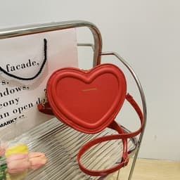 image-Fashion Heart Shaped Shoulder Messenger Bag