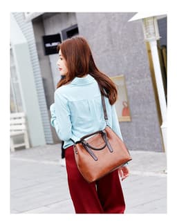 image-Women's Bag Korean Versatile One-shoulder Crossbody Bag Women's Large Capacity Handbag