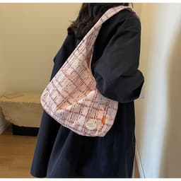 image-Large Capacity Women's Knitted Woven Bag