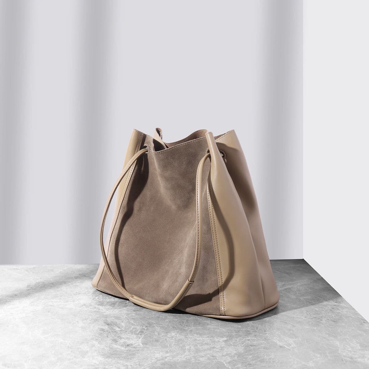 image-Women's Cowhide Portable Shoulder Messenger Bag