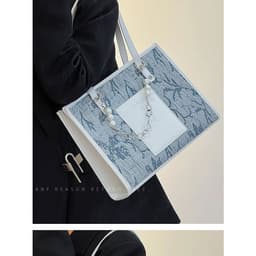 image-Sea Salt Blue Figured Cloth Large Capacity Commuter Tote