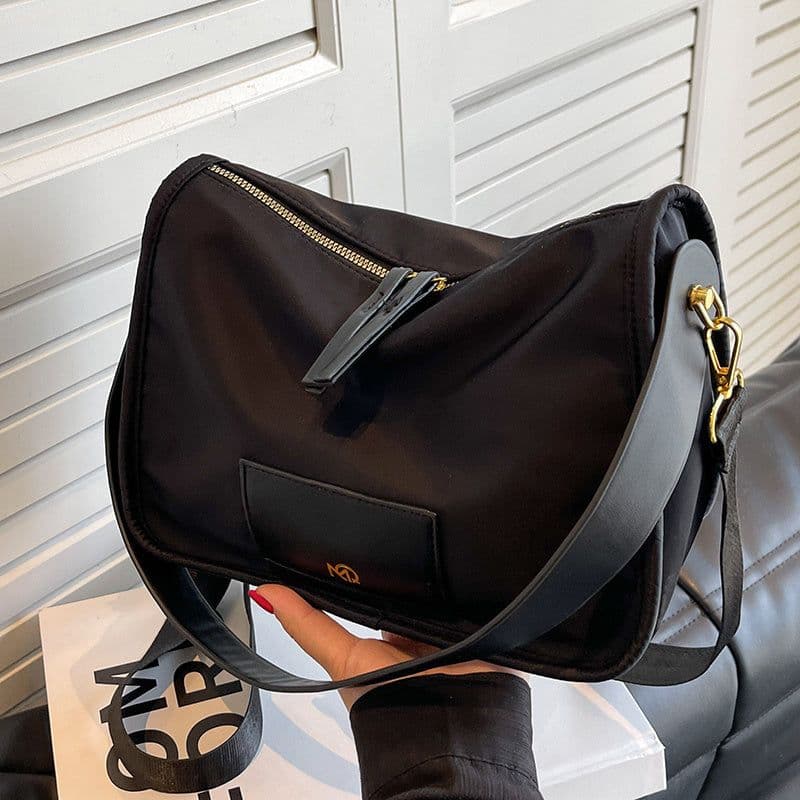 image-Large Capacity New Fashionable And Versatile Single Shoulder Crossbody Bag