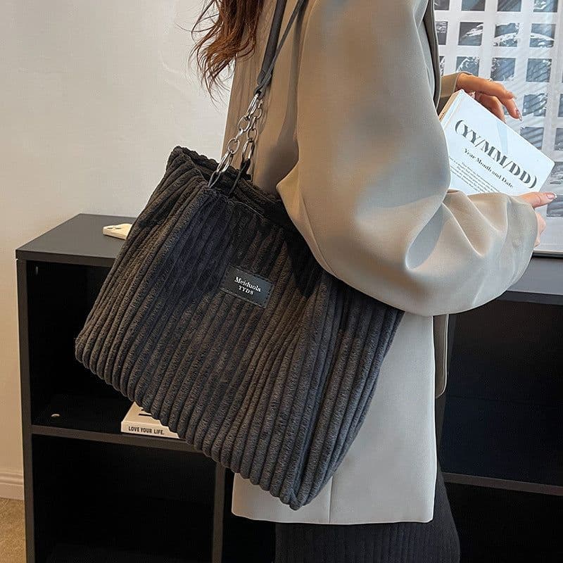 image-Large Capacity New Autumn And Winter Wild Shoulder Bag