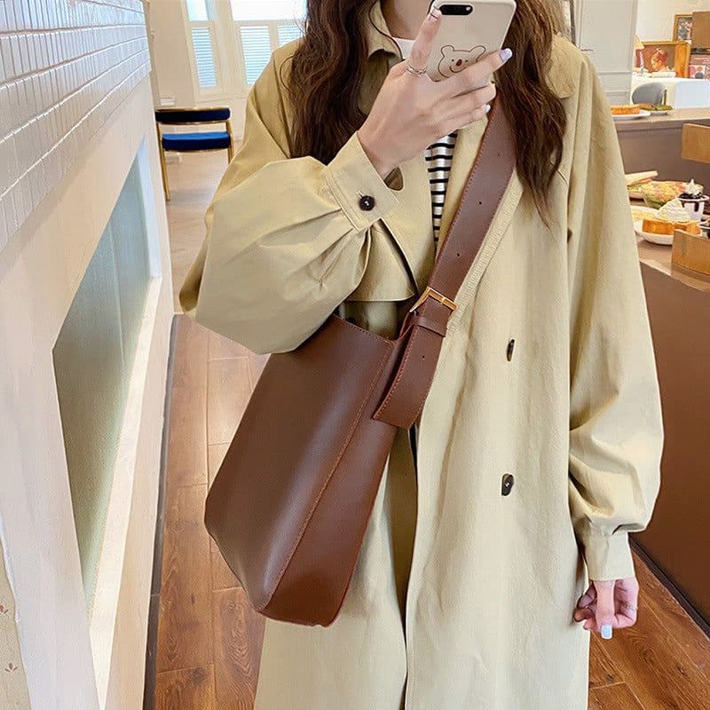 image-Autumn Winter Retro Chic Simple Casual Large Capacity One-shoulder Bucket Bag