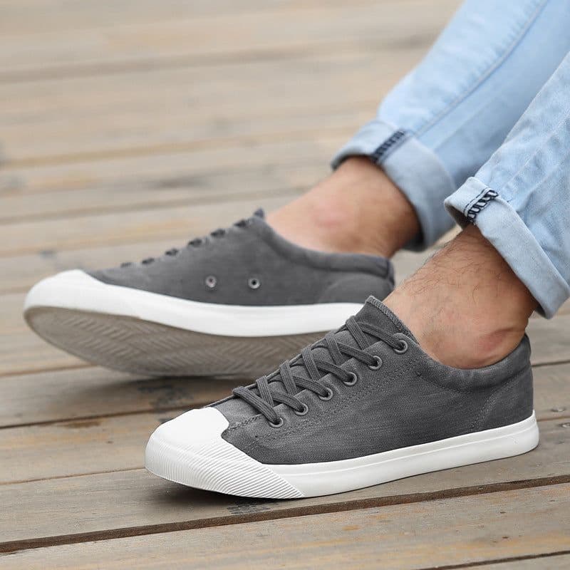 image-Low-top Lace-up Flat Four Seasons Solid Color Men's Canvas Shoes