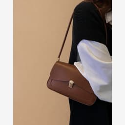 image-One Shoulder Solid Color Simple Bag Women