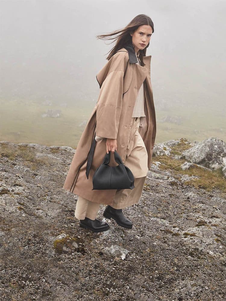 image-Cloud Shoulder Crossbody Underarm Bag Niche Poleno Leather Bag