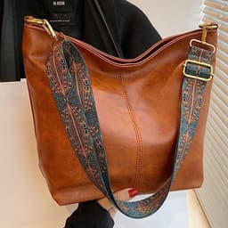 image-Retro Shoulder Messenger Bag Large Capacity Commuter Women's Bucket Bag