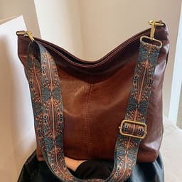 image-Retro Shoulder Messenger Bag Large Capacity Commuter Women's Bucket Bag