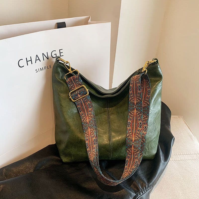 image-Retro Shoulder Messenger Bag Large Capacity Commuter Women's Bucket Bag