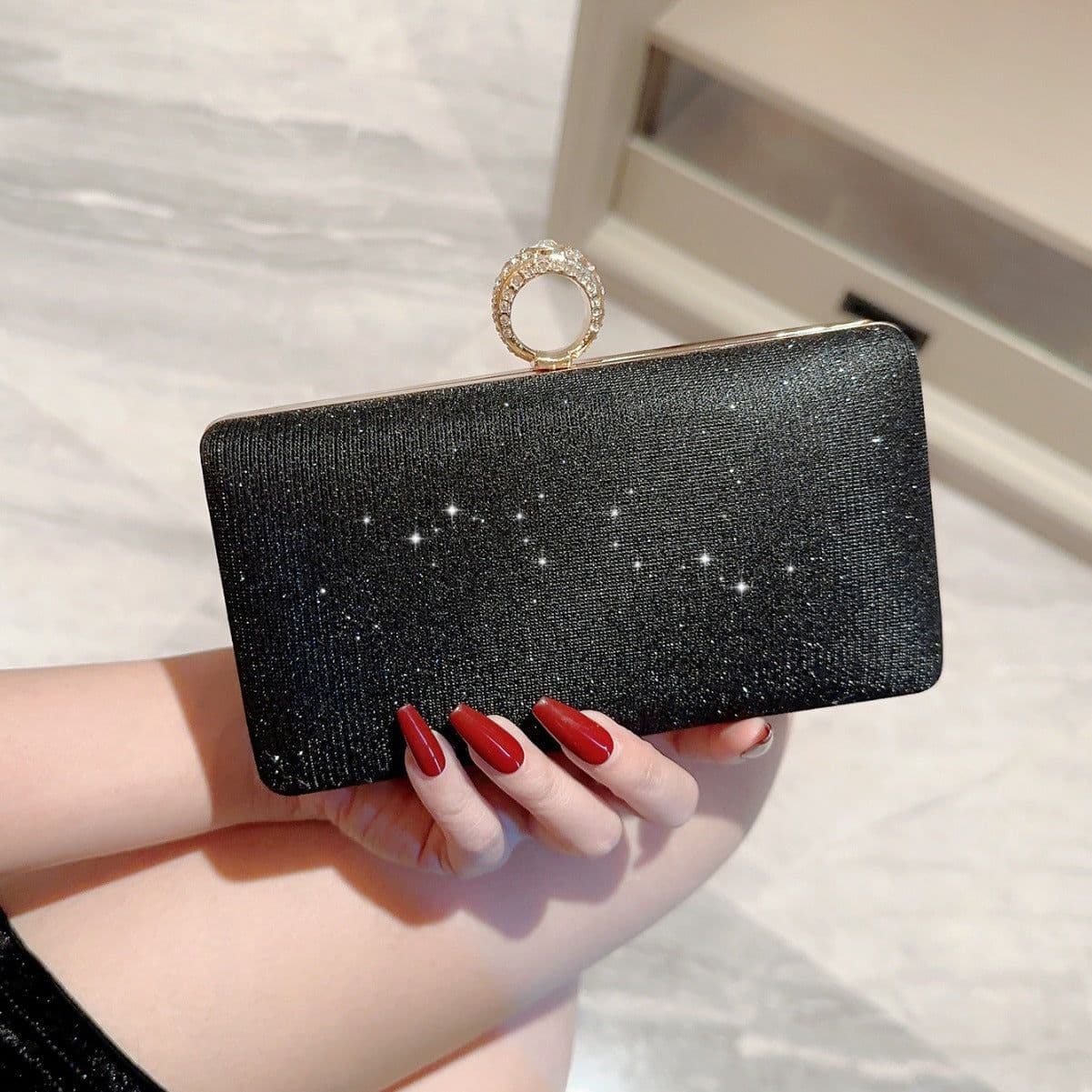image-Fashion Rhinestone Ring Shiny Wallet