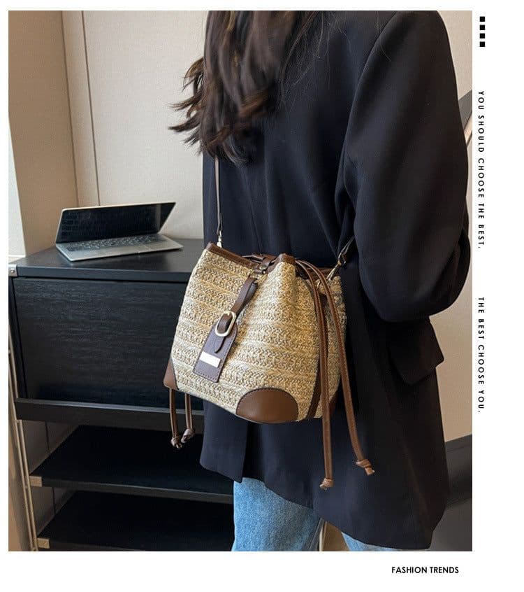 image-Summer Korean Straw Plaited Pull-belt Simple Beach Weaving Shoulder Messenger Bag