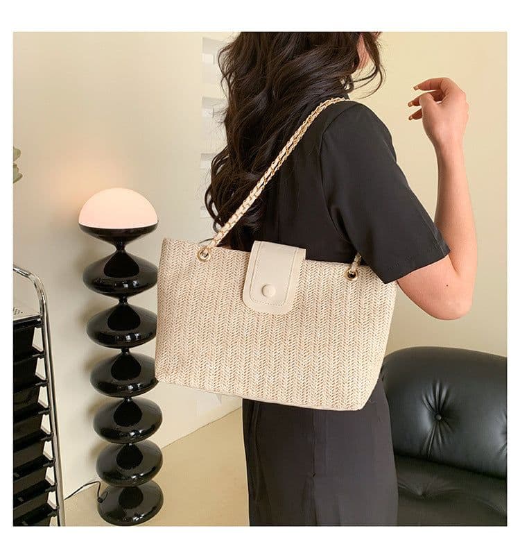 image-Fashion Personalized Women's Retro Handbag