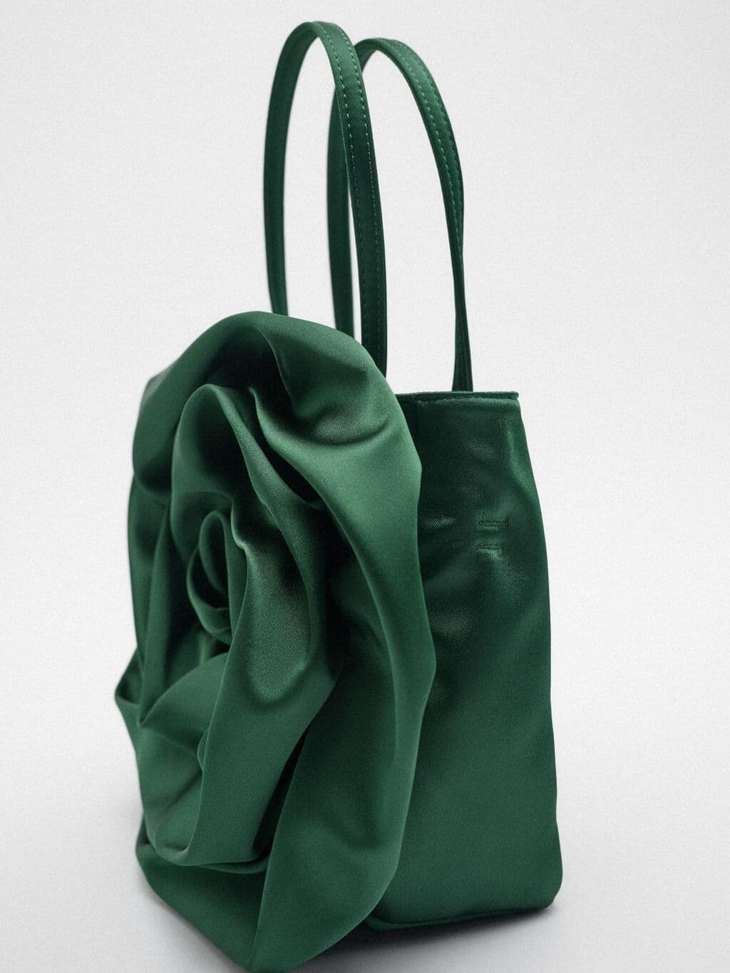 image-Silk Texture Shoulder Messenger Bag