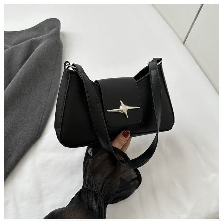 image-All-match Hot Girl Advanced Shoulder Messenger Baguette Bag