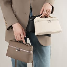image-Women's First Layer Cowhide Portable Box Messenger Bag
