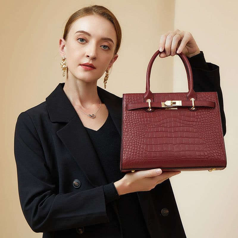image-Summer Fashion Large Capacity Handbag