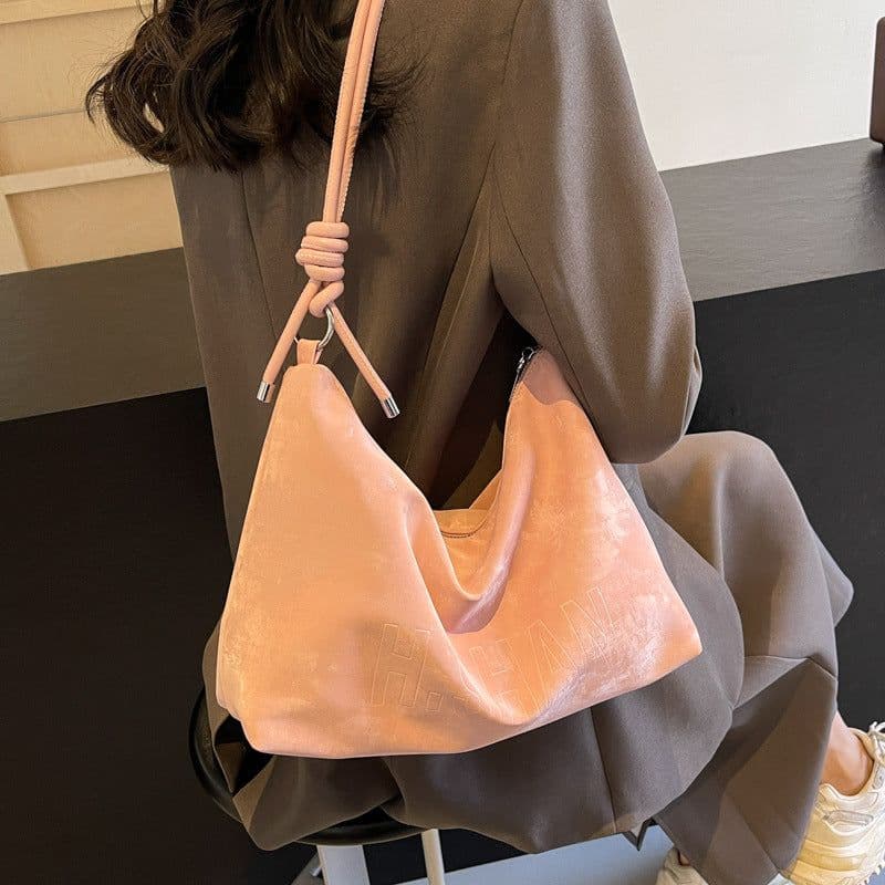 image-Autumn And Winter Crossbody Large-capacity Bucket Bag Fashion All-match High Sense