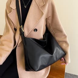 image-Large-capacity Shoulder Bag Women's Underarm Bag Retro Texture Totes Bag Fashion Casual Commuter Bags